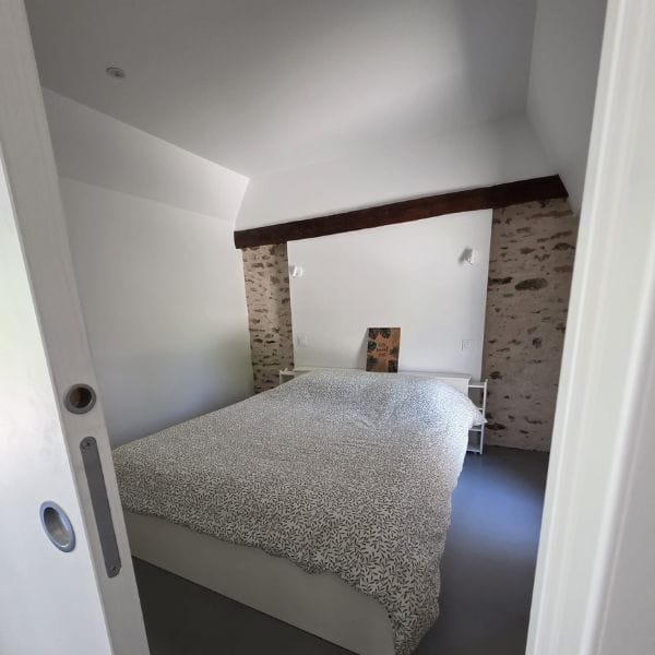GITE ALITIS HOUSE LES TROIS SAINT CORREZE CHAMBRE